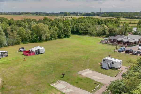 sandwich-lakes-landscape-caravan-park-7 Caravan Pitches